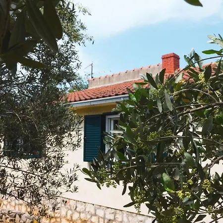 Holiday Lada - 100 M From Beach Supetar